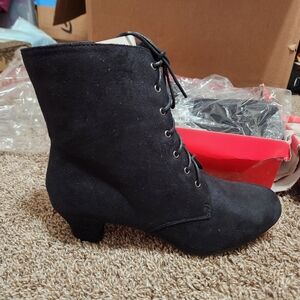 Chic Black Lace-Up Boots for Women